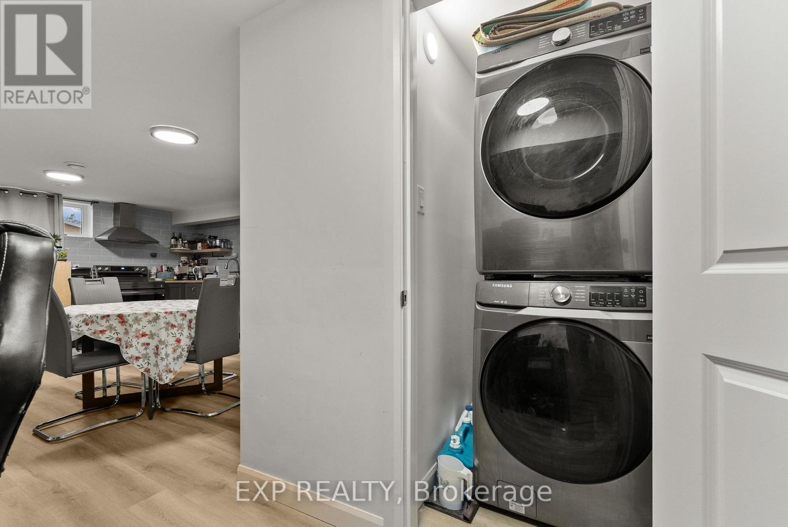 692 Claude Street Property Photo 32