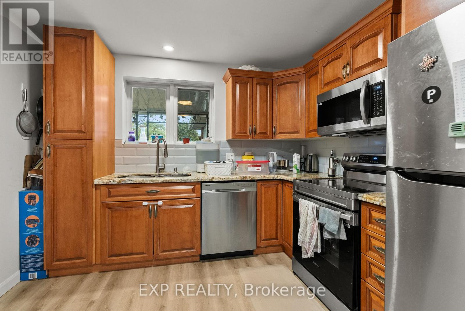 692 Claude Street Property Photo 36