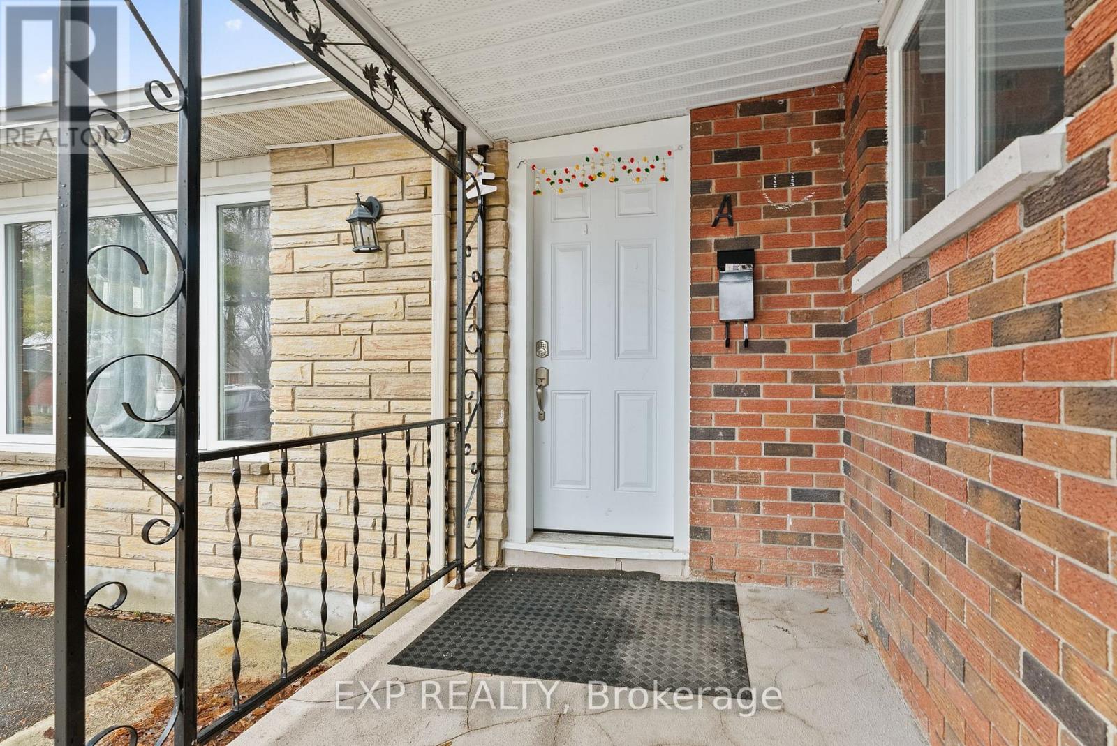 692 Claude Street Property Photo 2