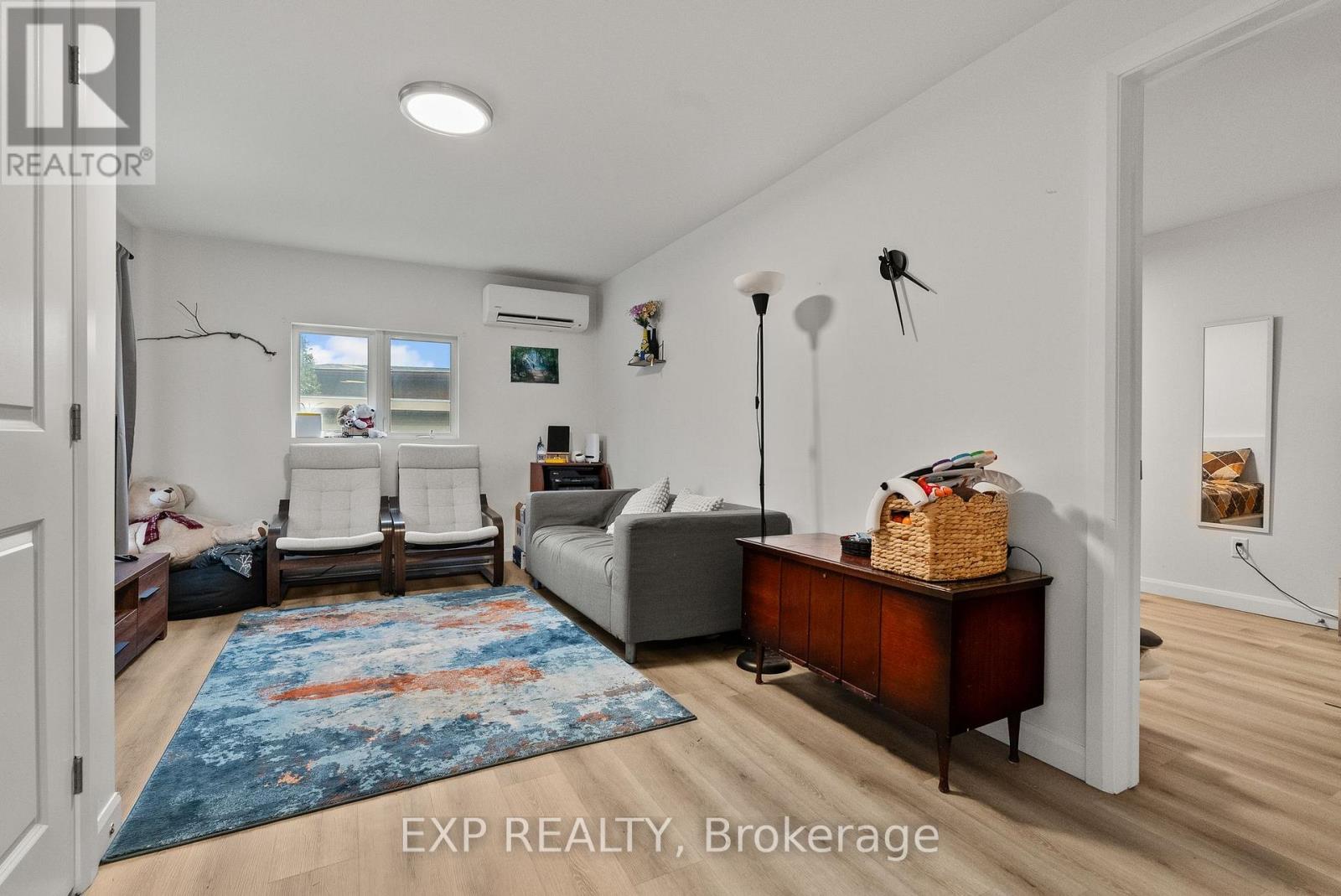 692 Claude Street Property Photo 13