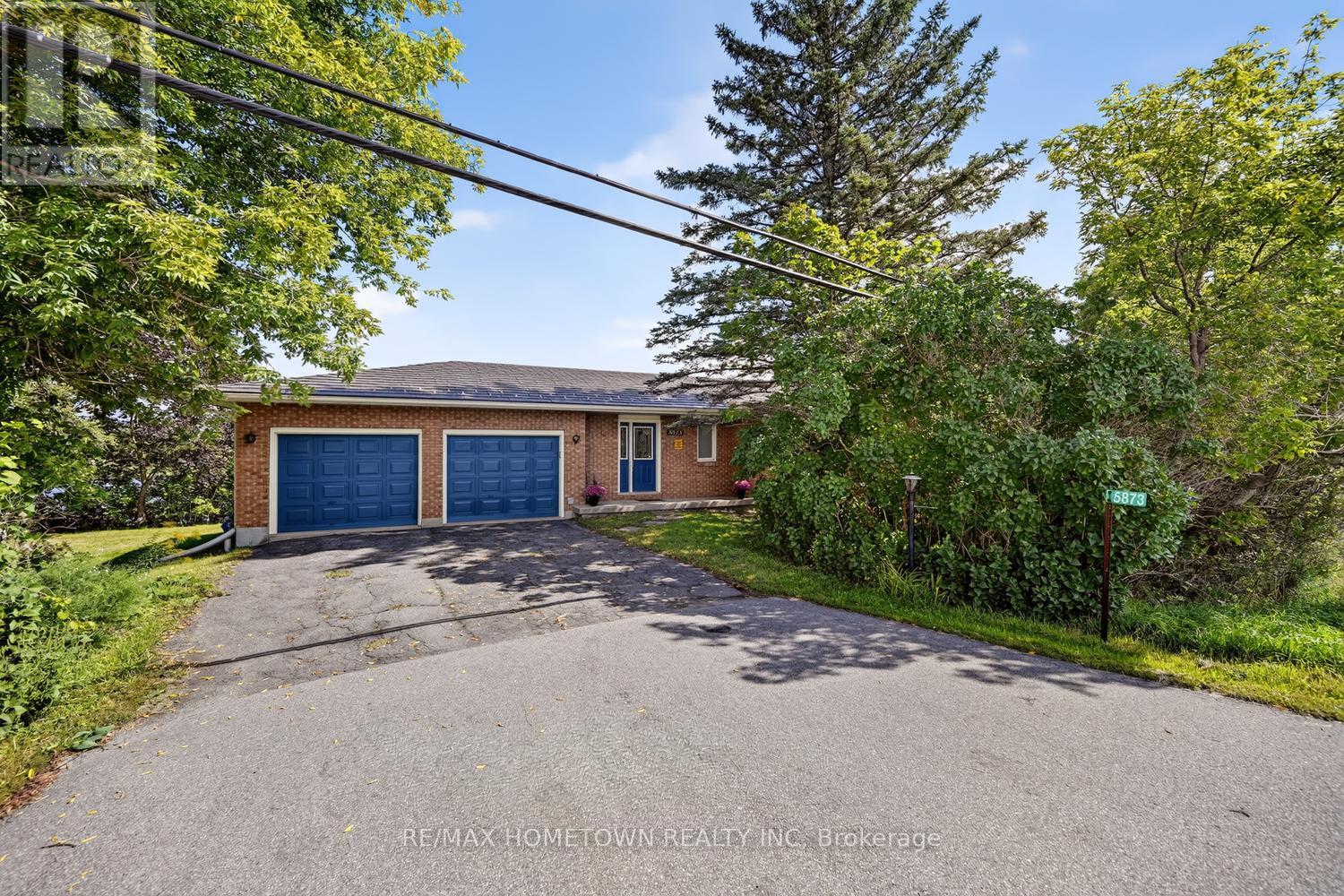 5873 Rideau Valley Drive N Property Photo 3