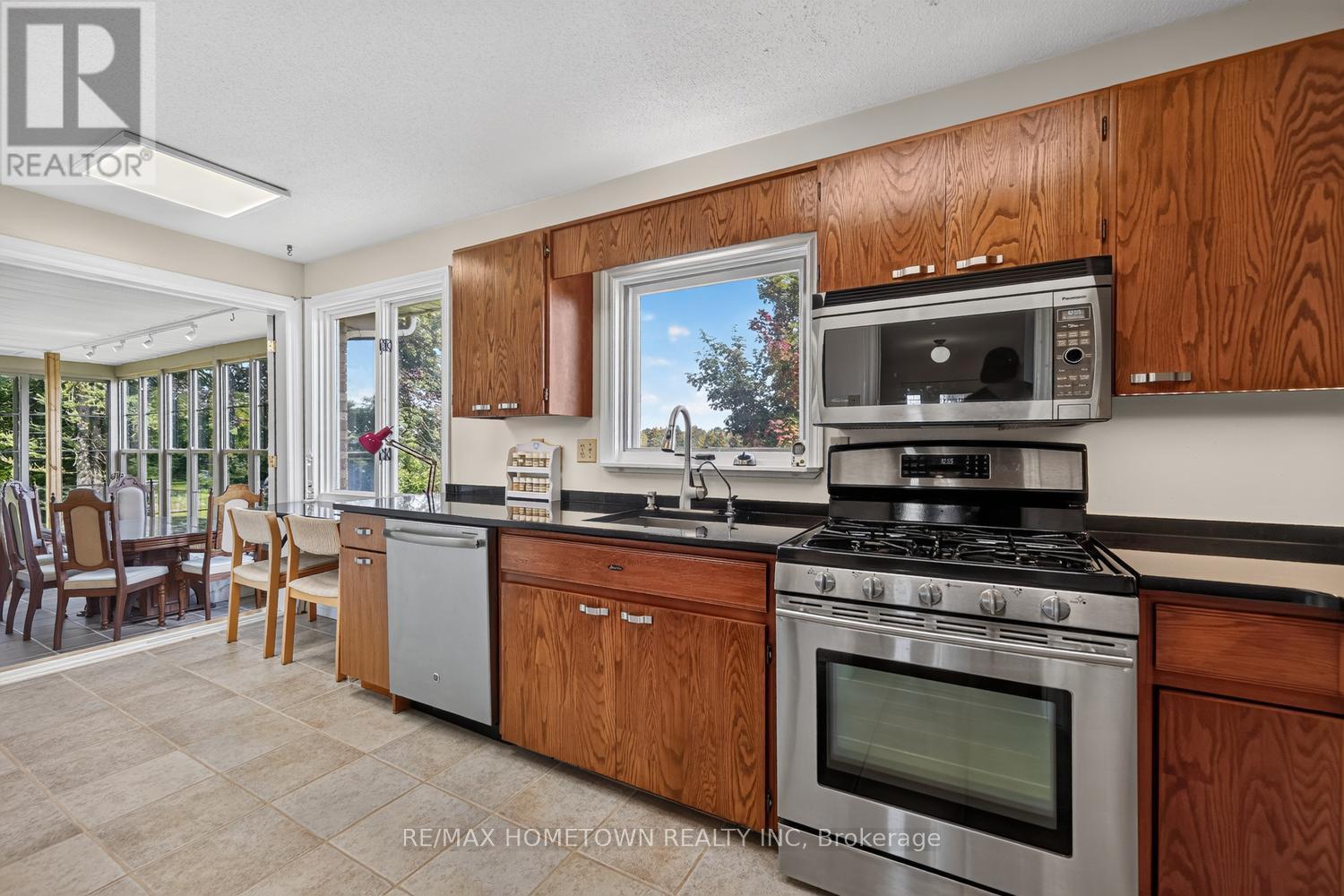5873 Rideau Valley Drive N Property Photo 17
