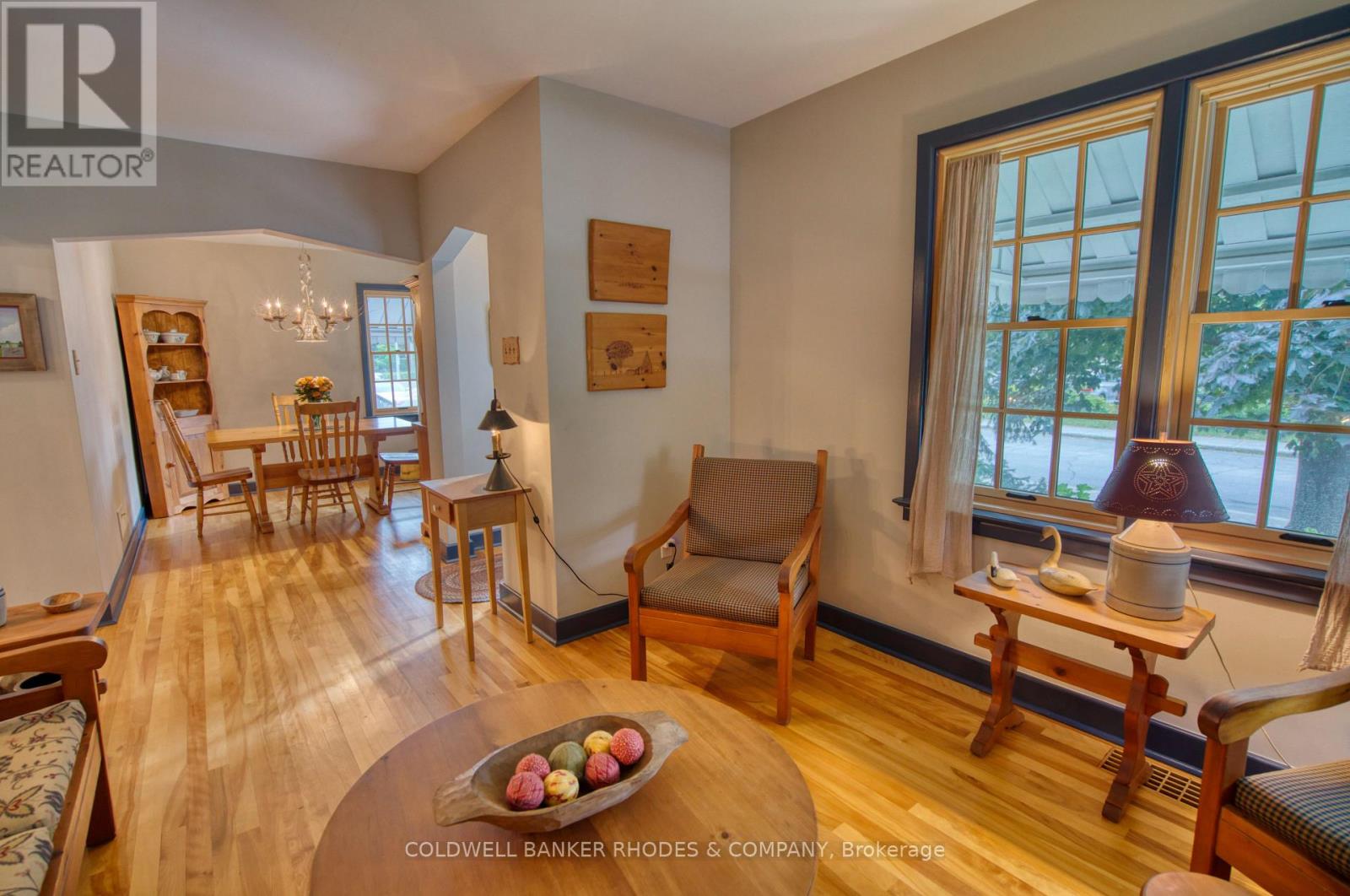 1329 Larose Avenue Property Photo 7
