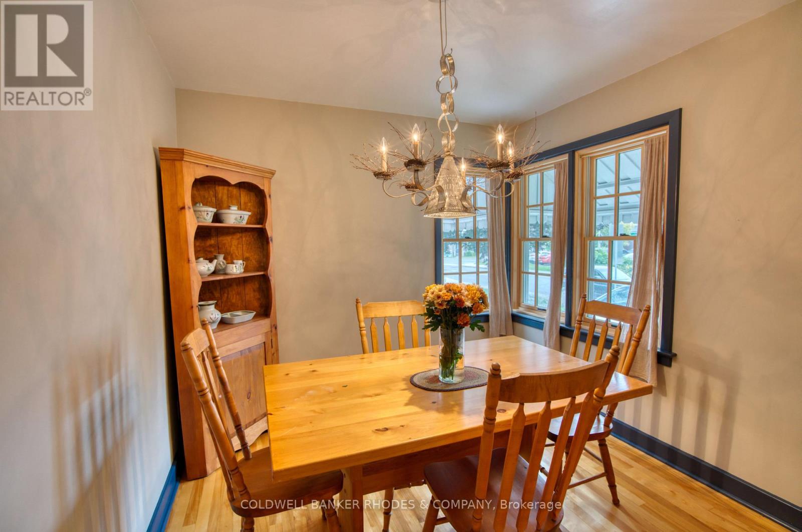 1329 Larose Avenue Property Photo 8