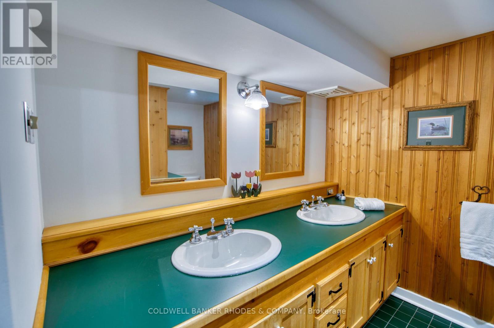 1329 Larose Avenue Property Photo 30