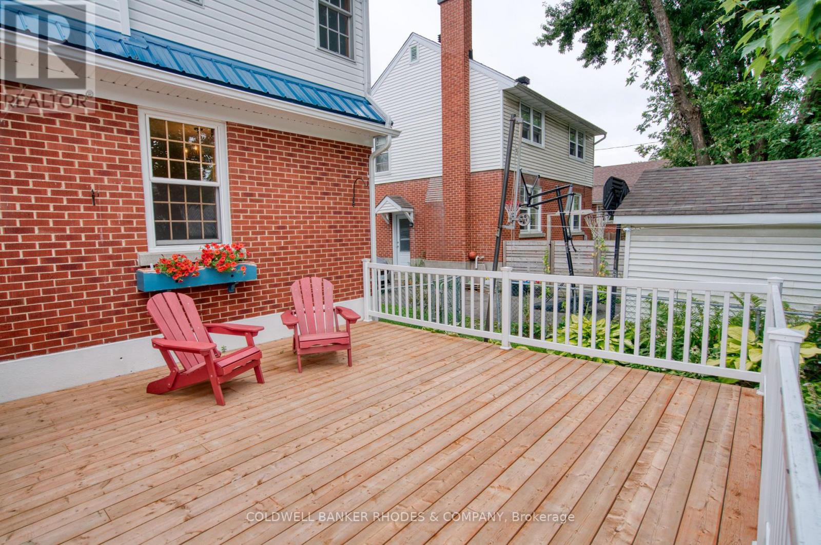 1329 Larose Avenue Property Photo 35
