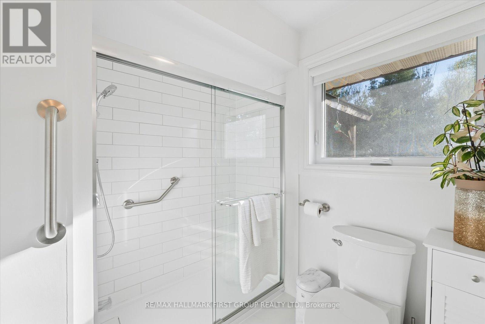 2720 Castle Hill Drive Property Photo 21