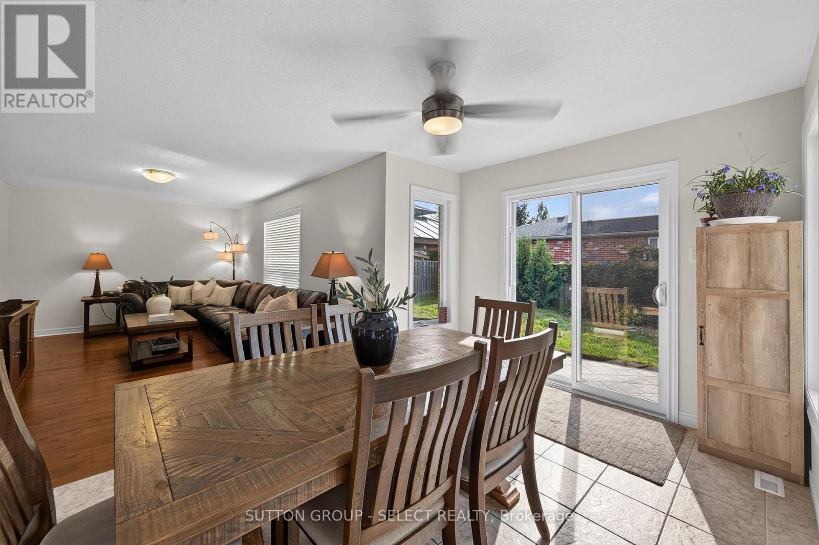 3 Fieldstone Crescent N Property Photo 11