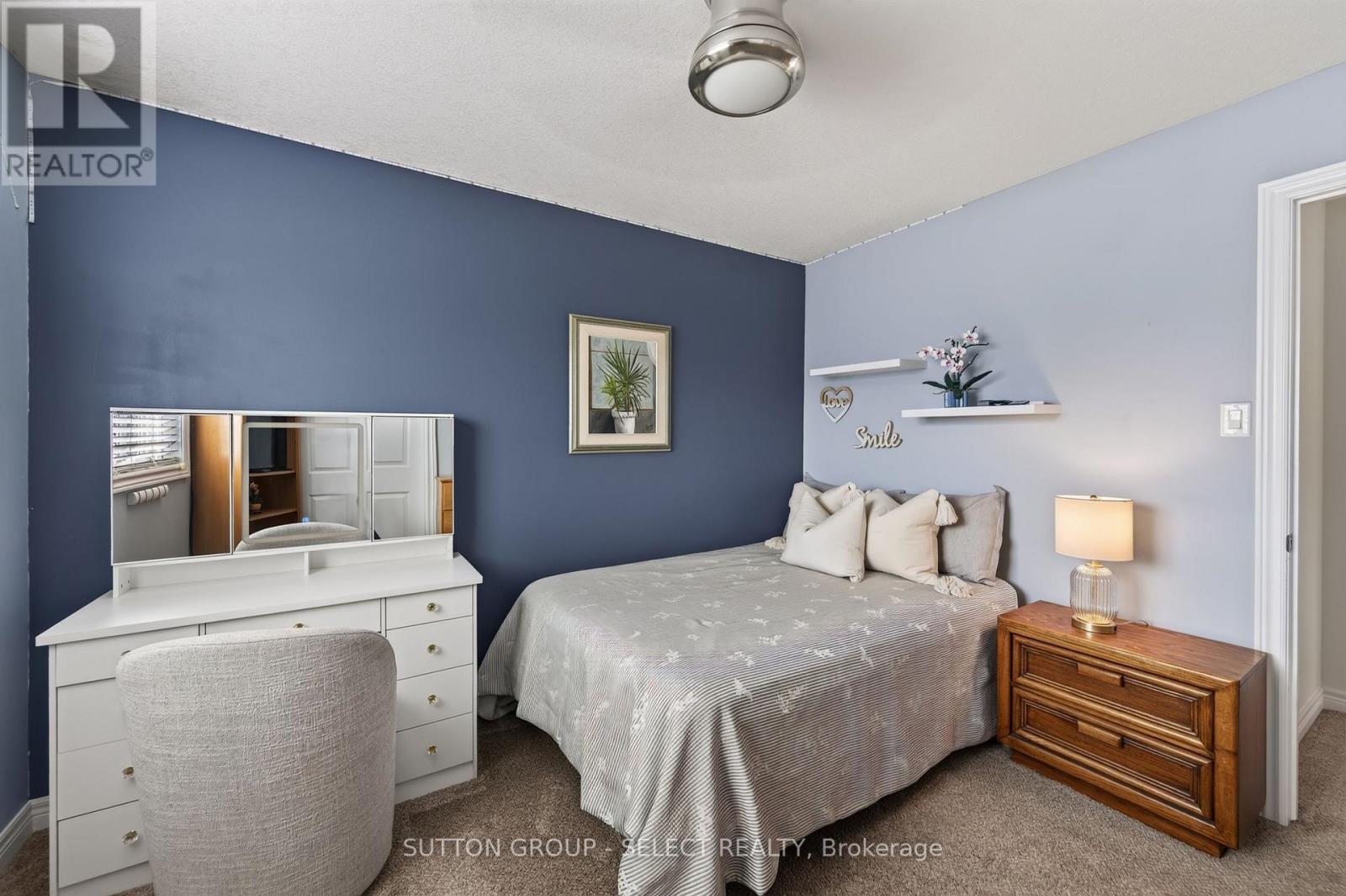 3 Fieldstone Crescent N Property Photo 24