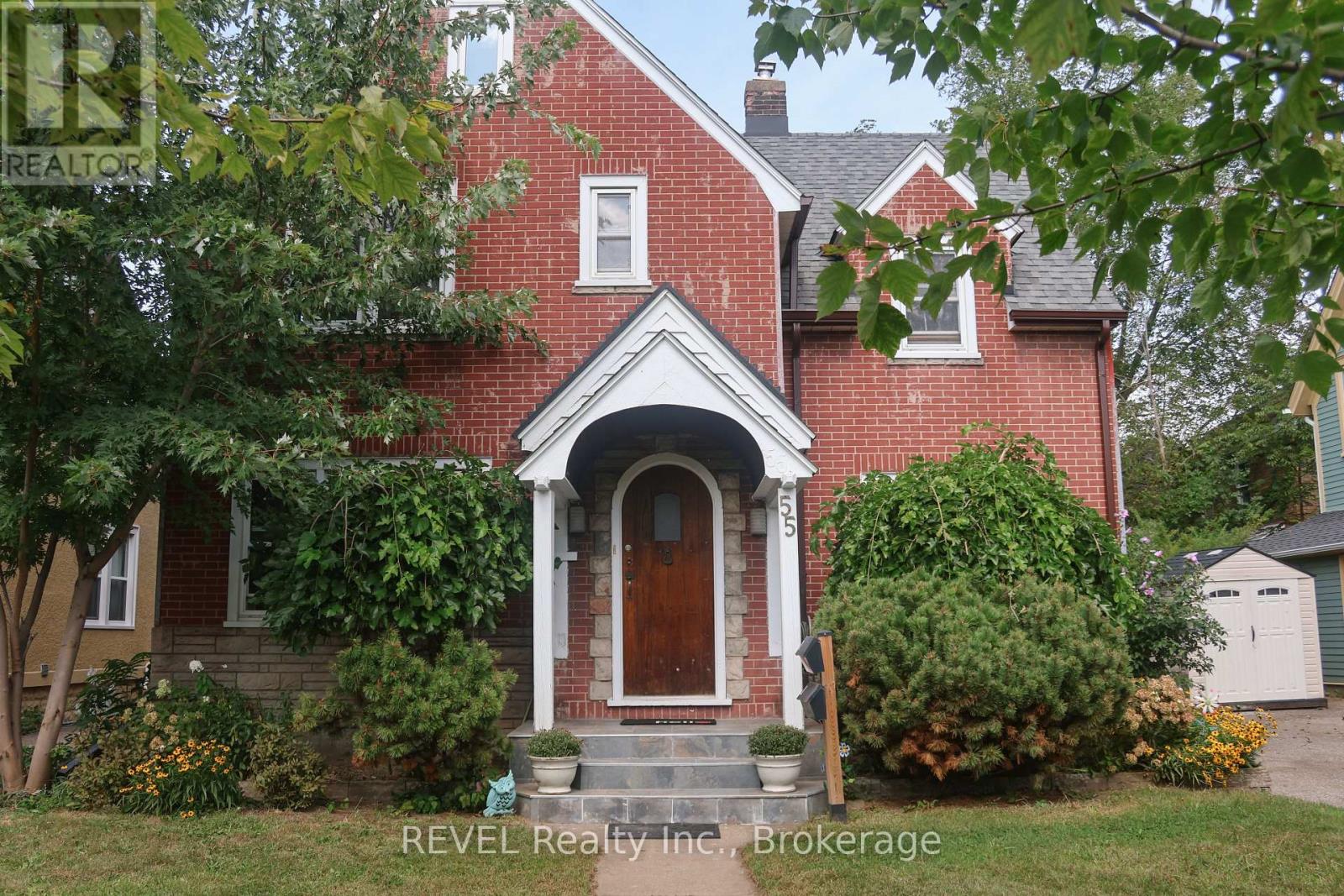 UPPER - 55 MAPLE STREET
