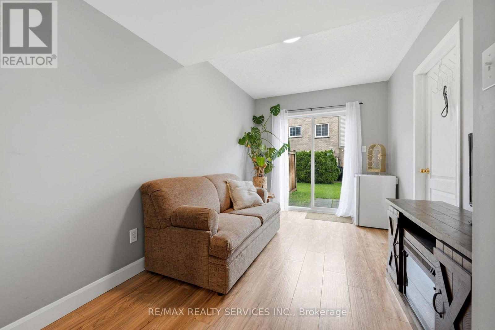 65 - 470 Beach Boulevard Property Photo 10