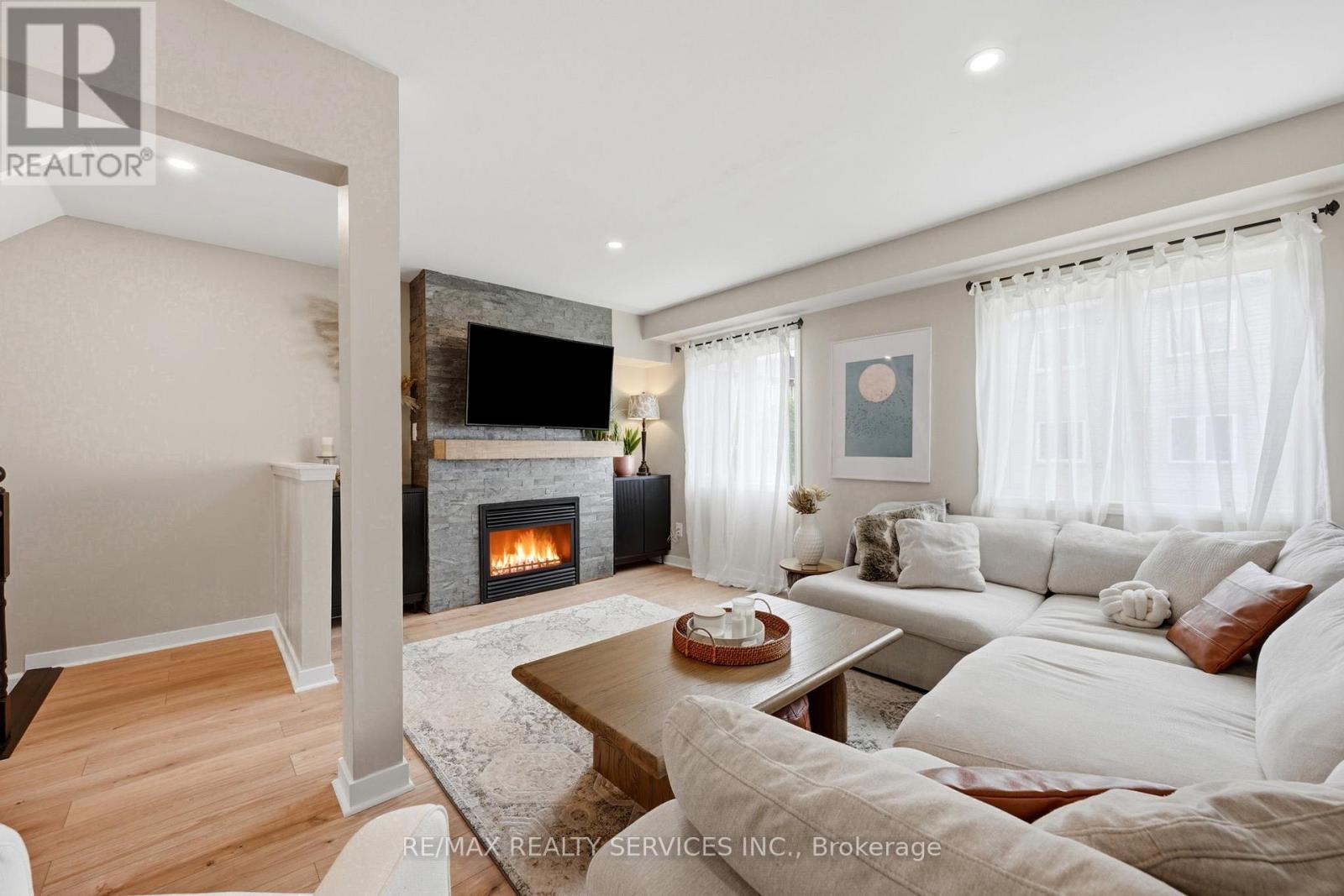 65 - 470 Beach Boulevard Property Photo 12