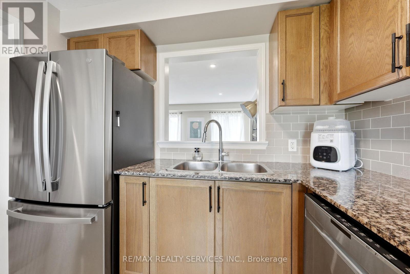 65 - 470 Beach Boulevard Property Photo 18