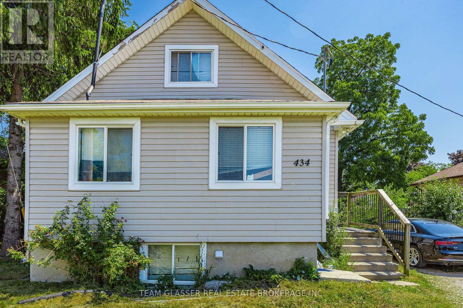 434 Second Street Property Photo 1
