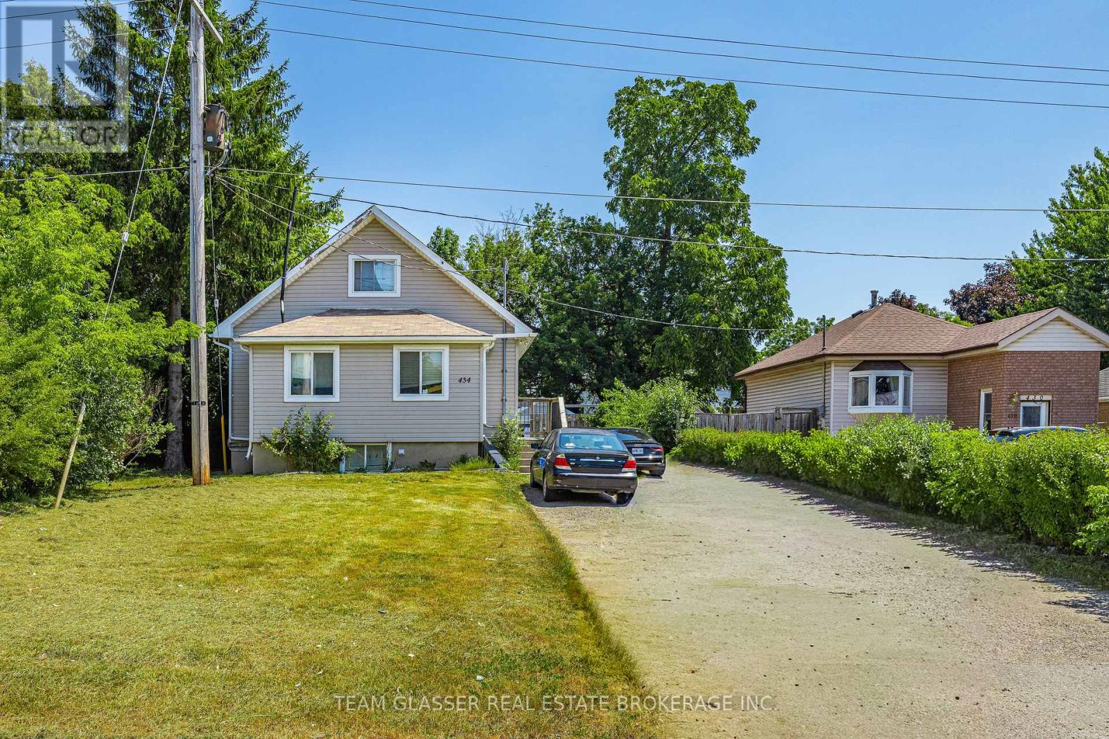 434 Second Street Property Photo 2
