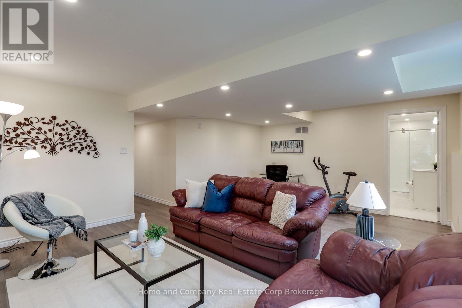 37 Thomas Street Property Photo 29