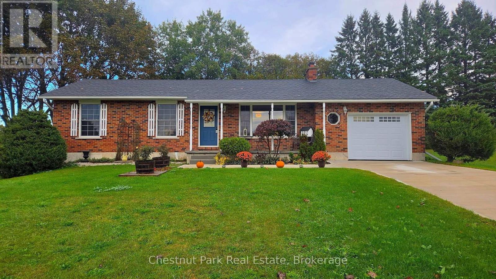 683199 Chatsworth Road 24 Property Photo 1