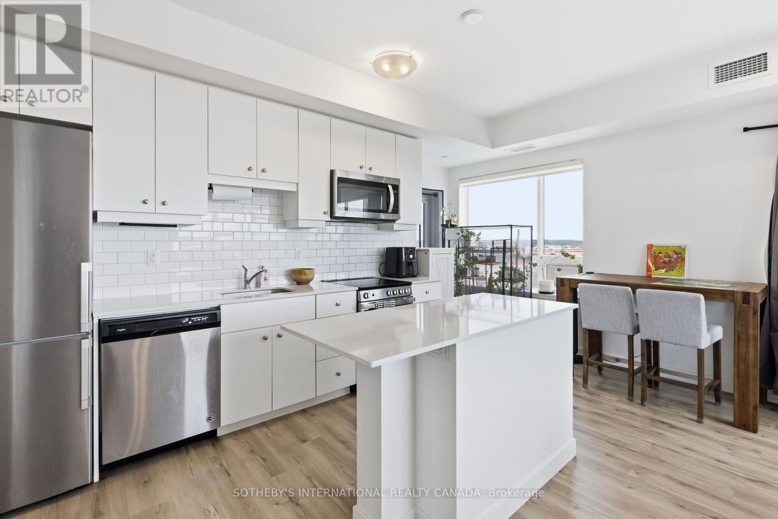 514 - 247 Northfield Drive E Property Photo 2