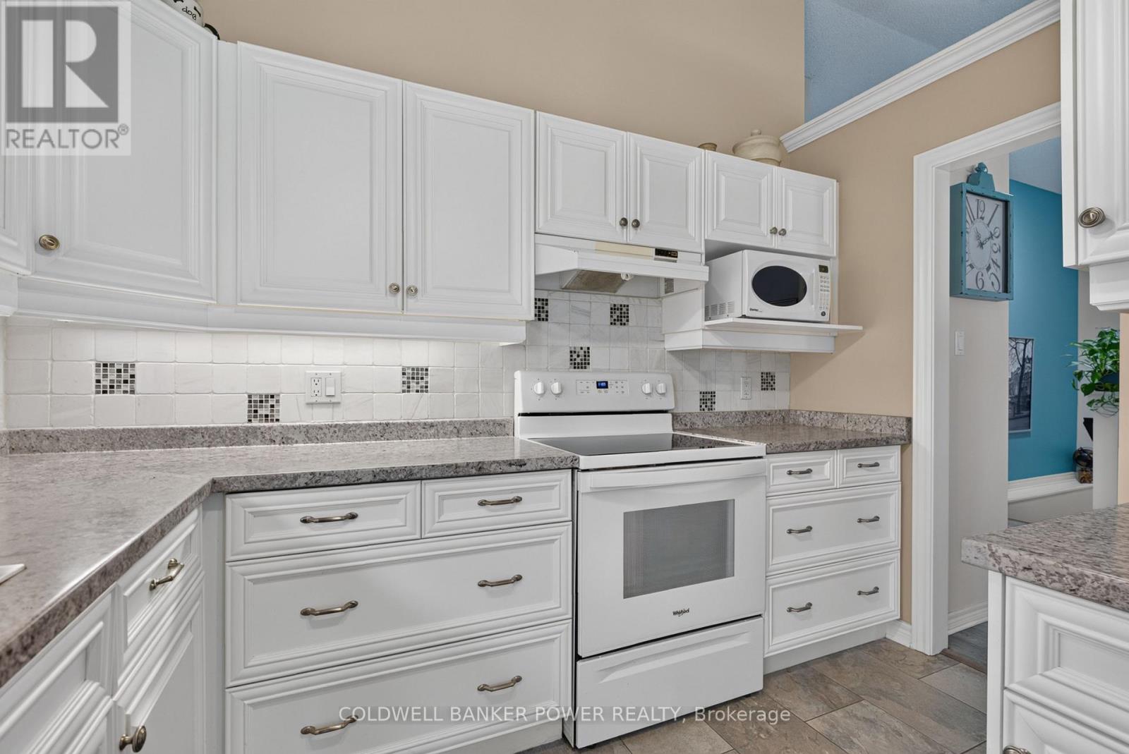 58 - 1241 Hamilton Road Property Photo 15