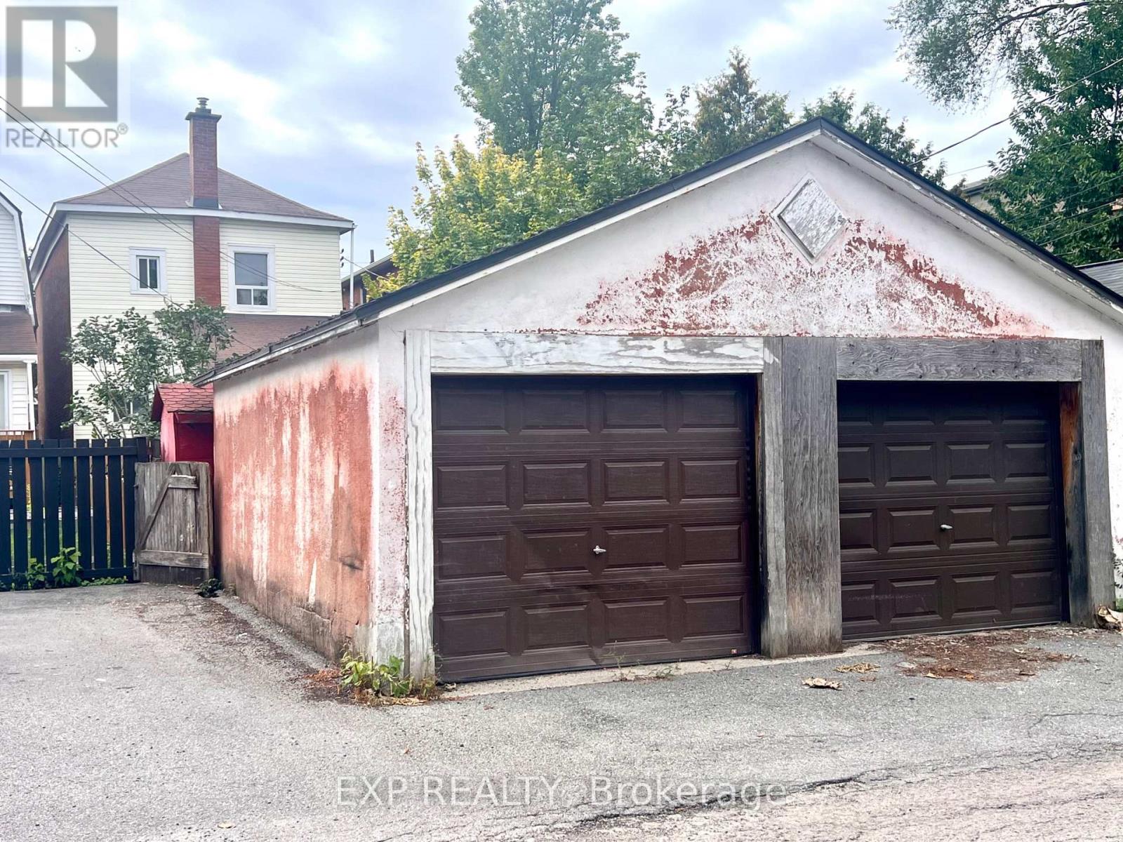 57 Spadina Avenue Property Photo 23
