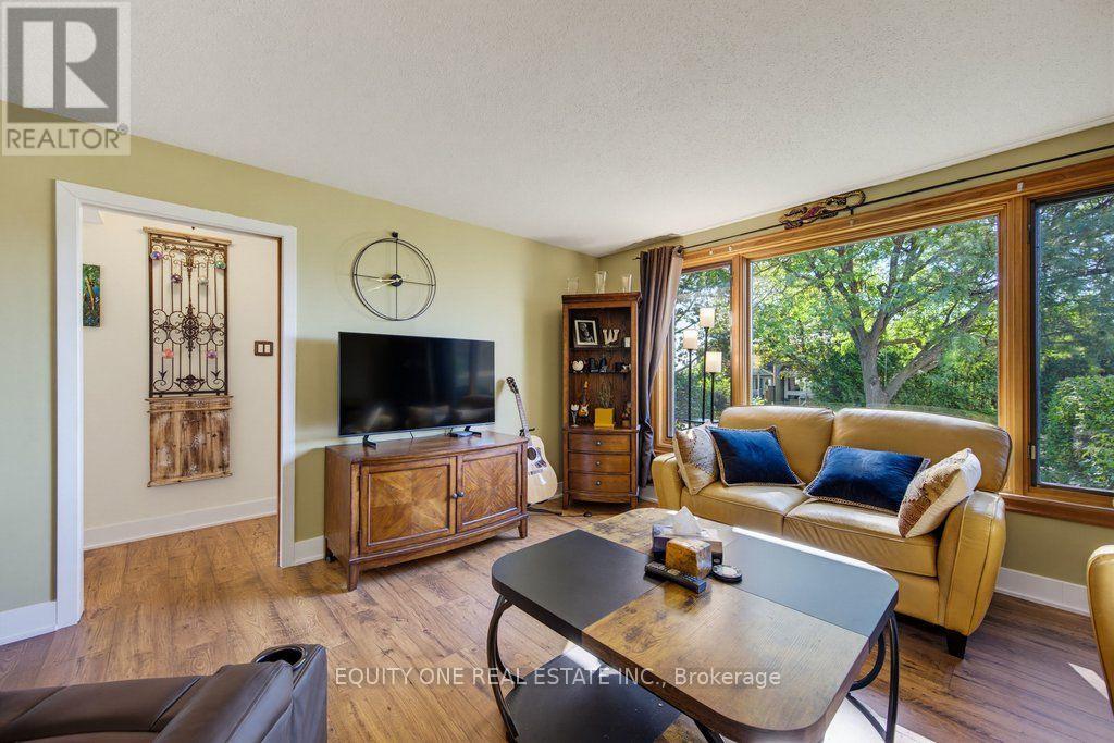 45 Southview Crescent Property Photo 12