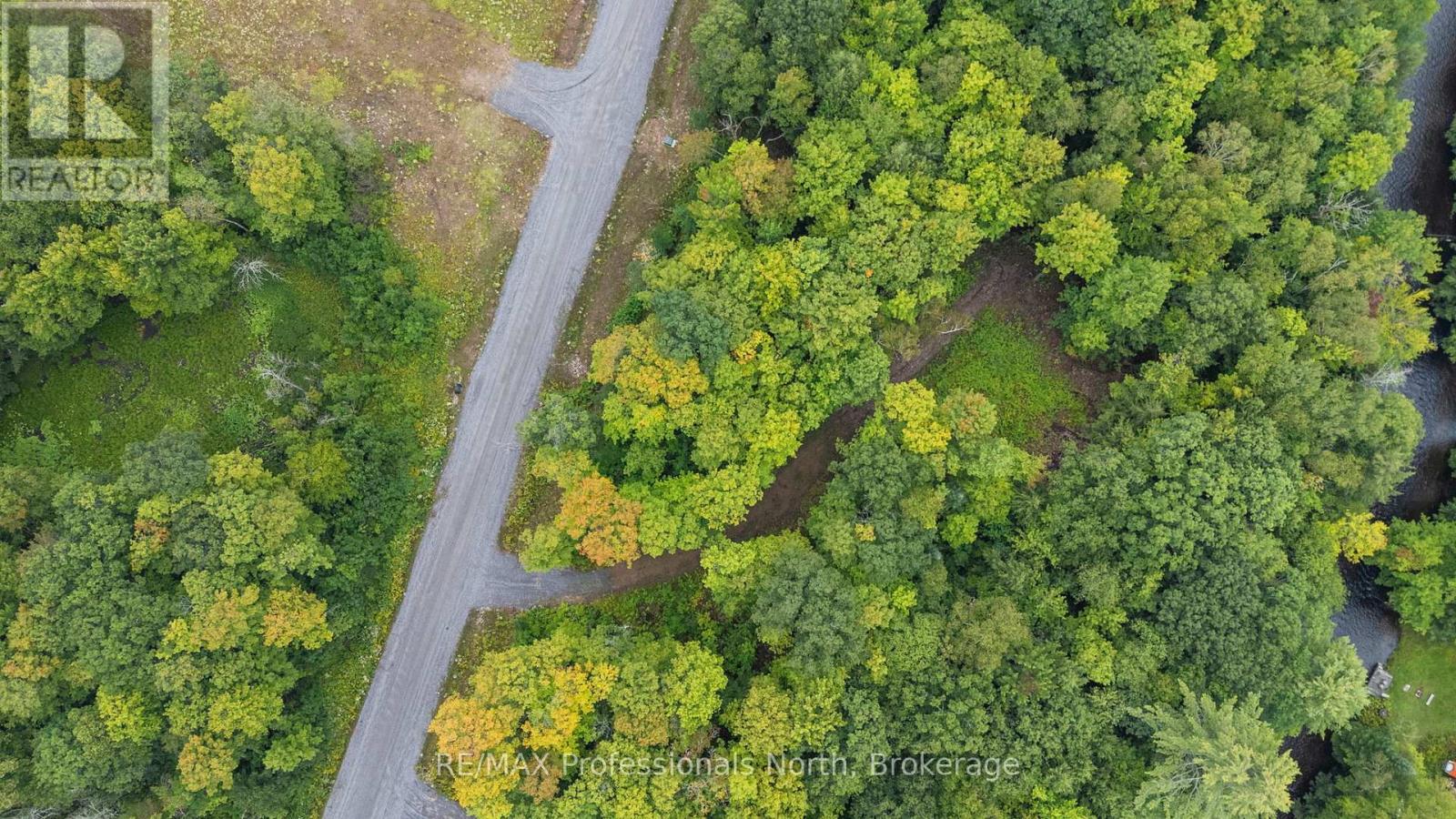 1211 Hawk Valley Road Property Photo 3