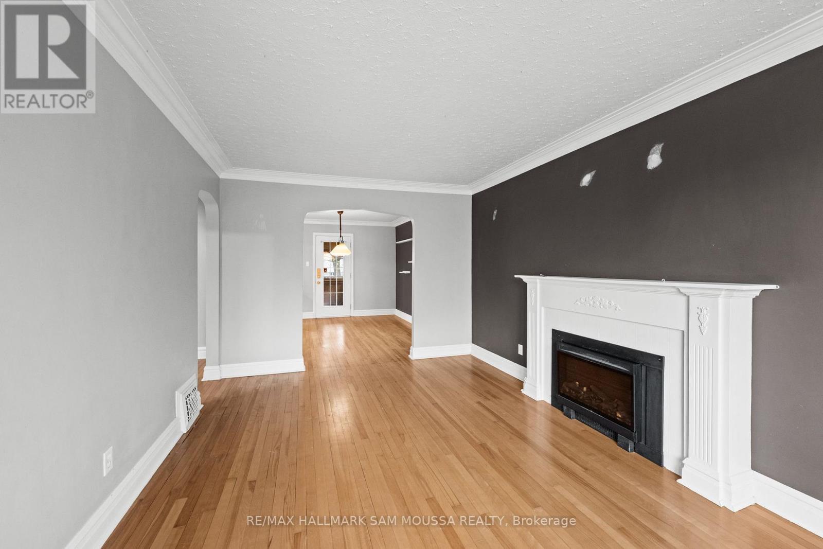 378 Byron Avenue Property Photo 5