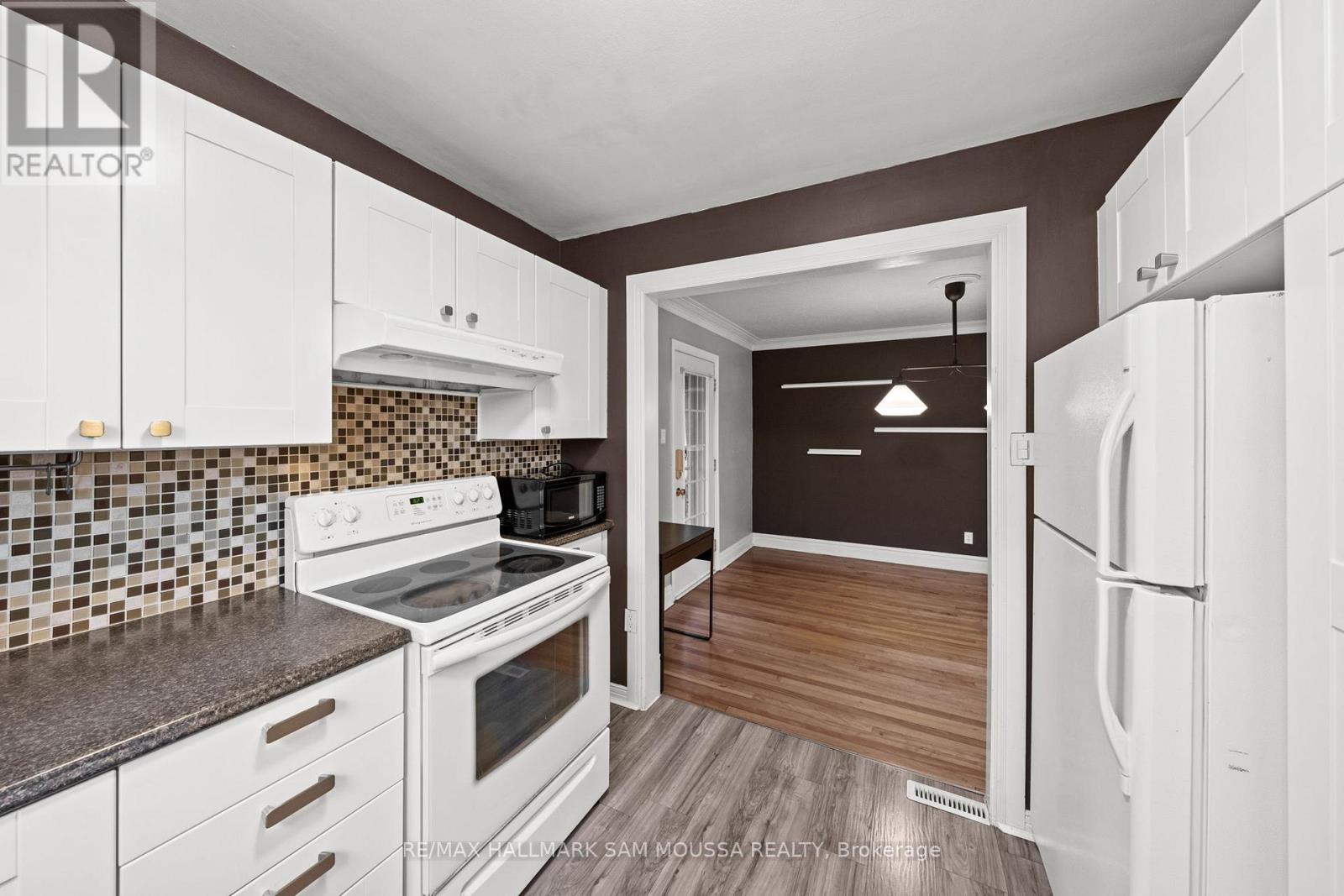 378 Byron Avenue Property Photo 10