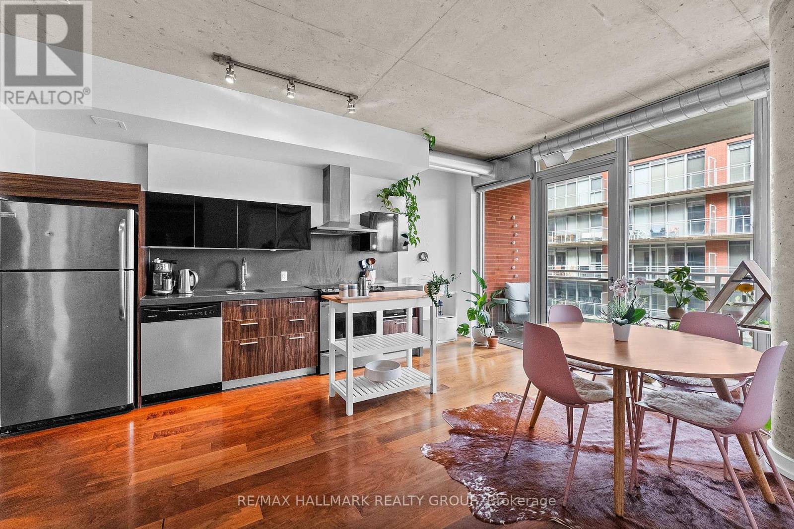 515 - 360 MCLEOD STREET Property Photo 1