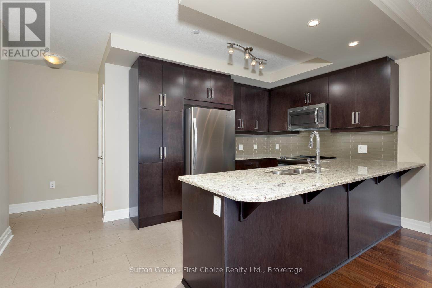 412 - 255 John Street N Property Photo 11