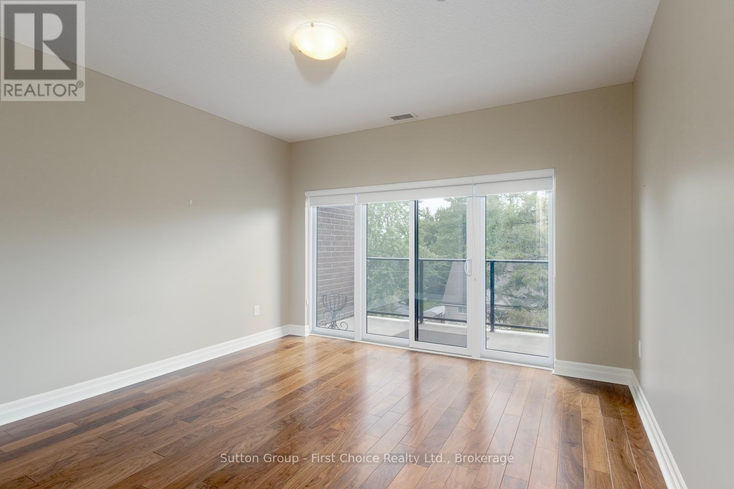 412 - 255 John Street N Property Photo 22