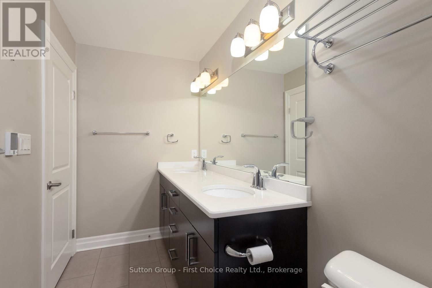 412 - 255 John Street N Property Photo 26