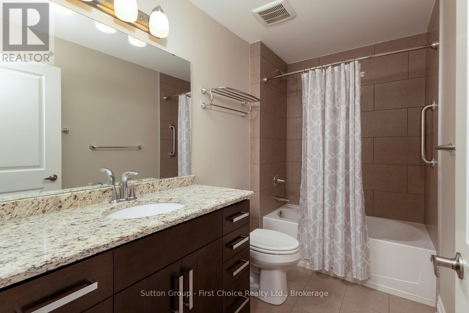 412 - 255 John Street N Property Photo 30