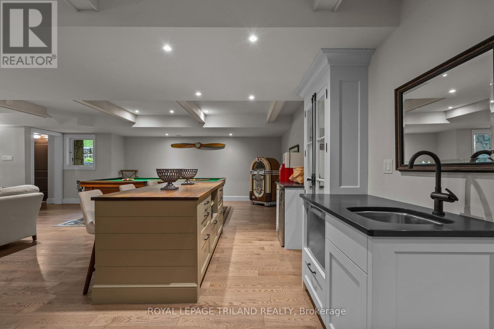 10955 Old River Road Property Photo 40