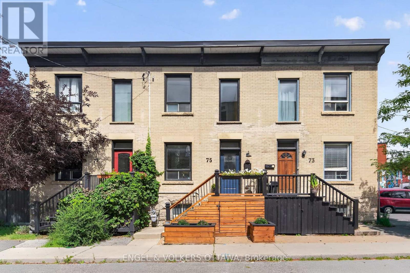 75 Eccles Street Property Photo 1