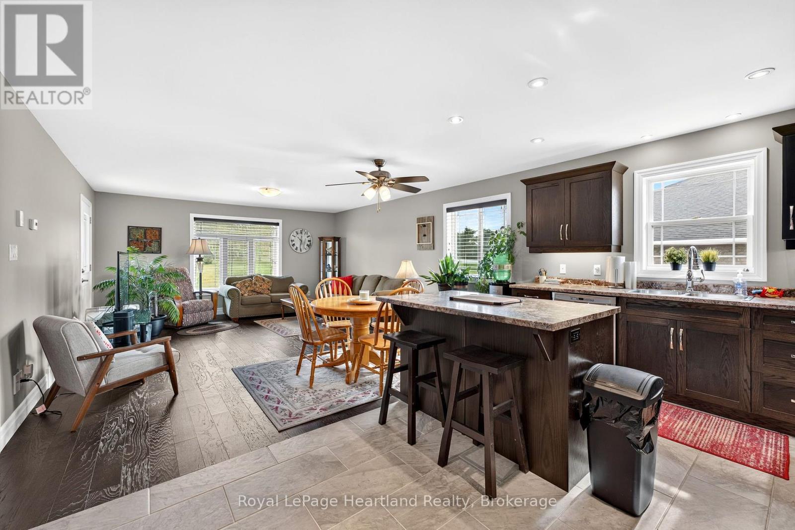 17 Clayton Street Property Photo 8