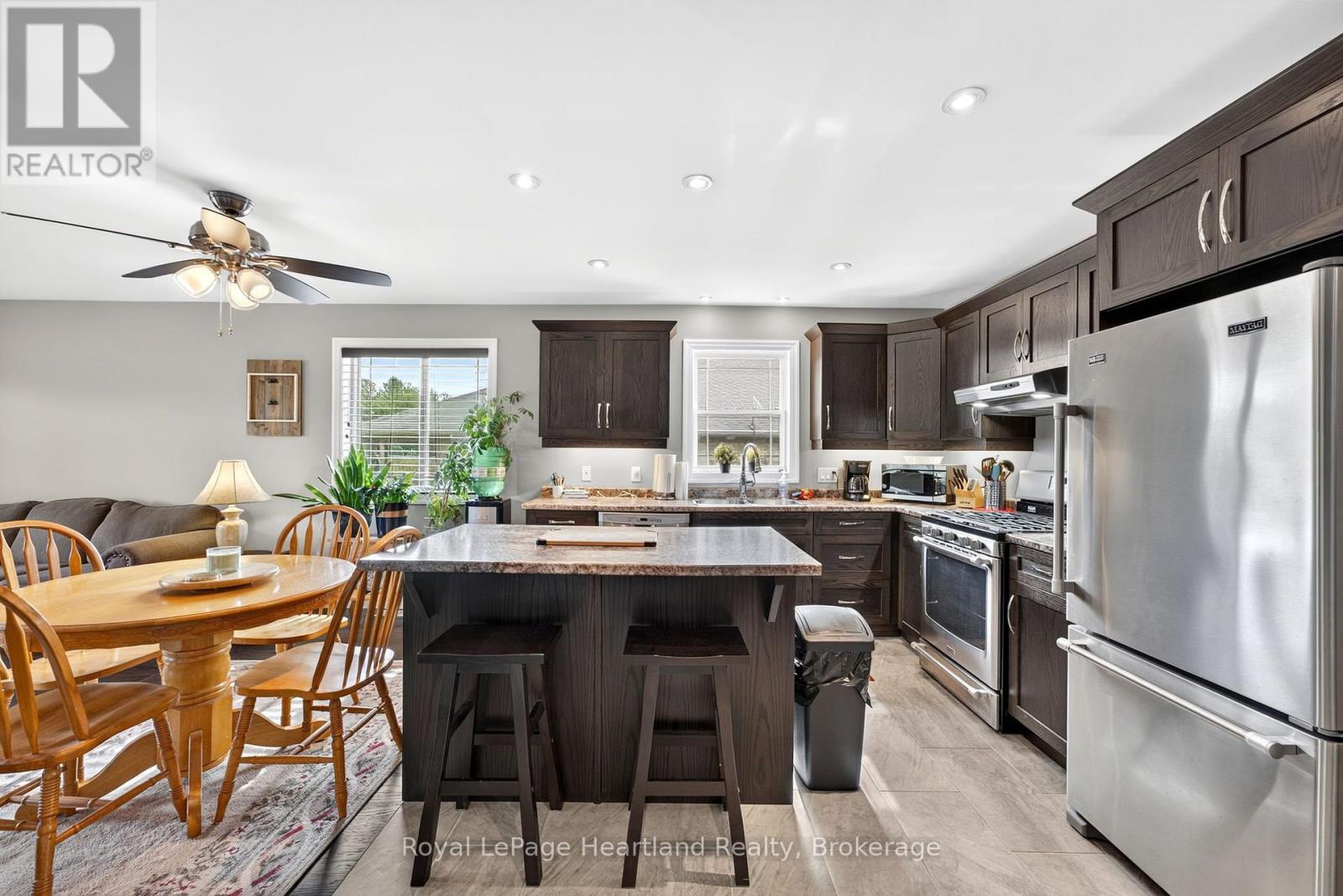 17 Clayton Street Property Photo 9