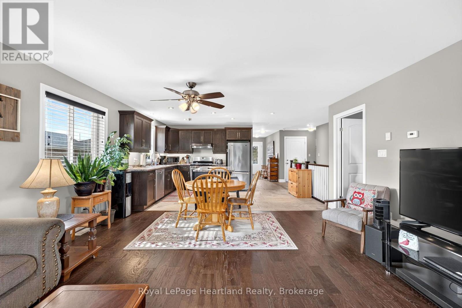 17 Clayton Street Property Photo 15