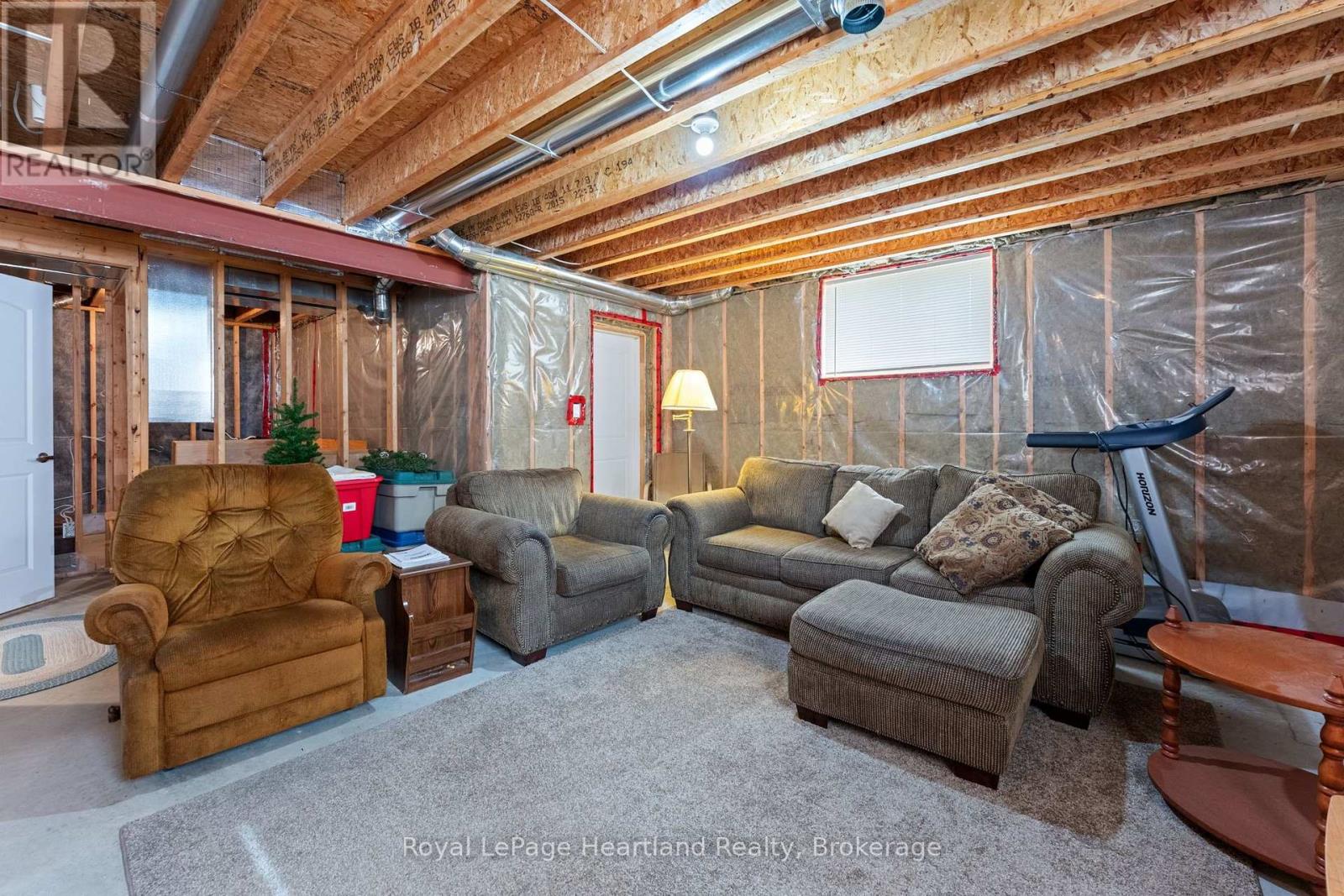 17 Clayton Street Property Photo 26
