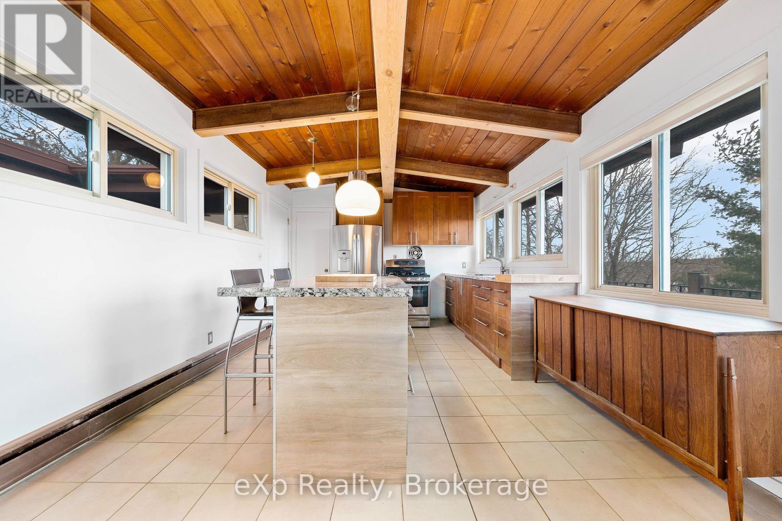 8 Sunset Avenue Property Photo 5