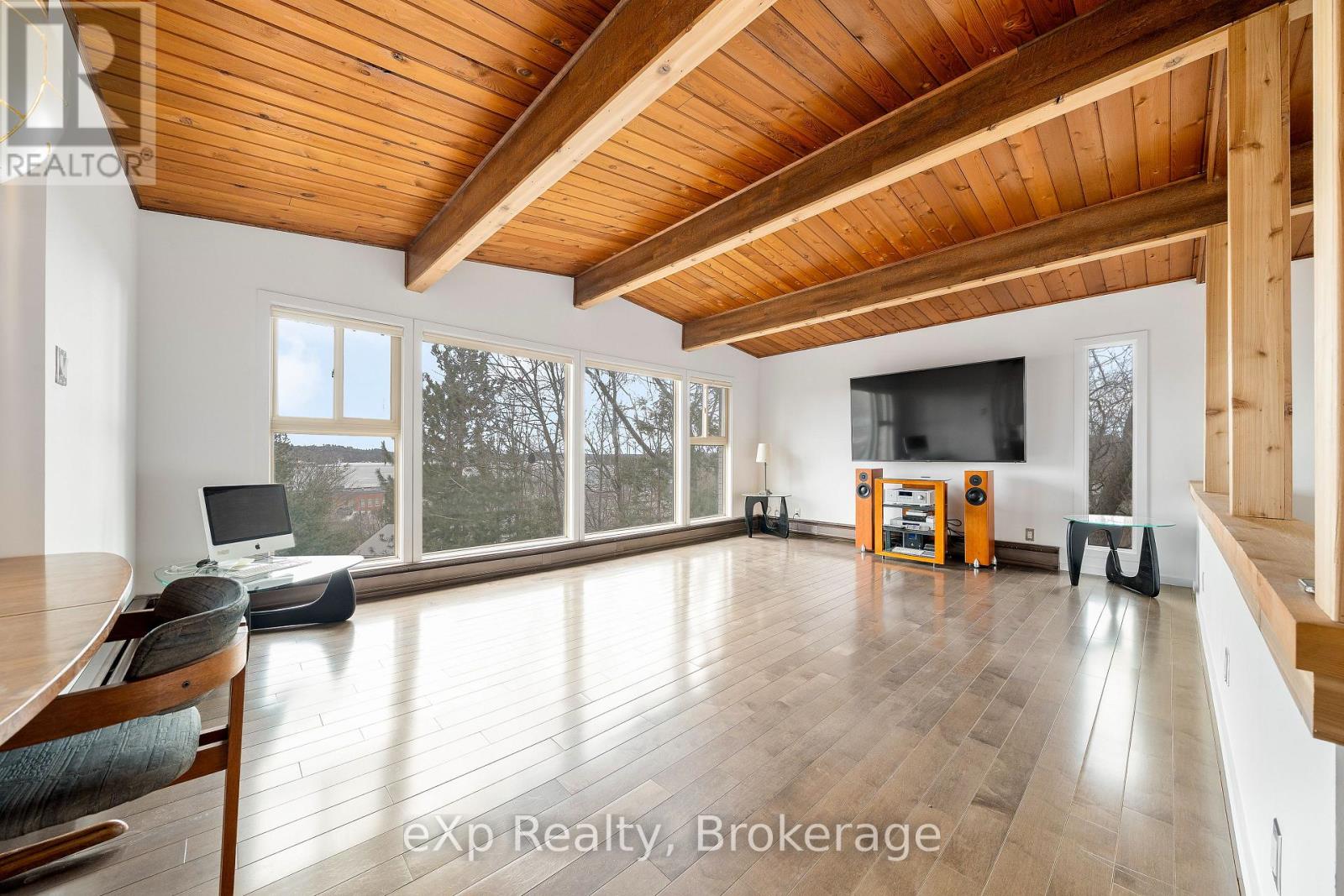 8 Sunset Avenue Property Photo 7