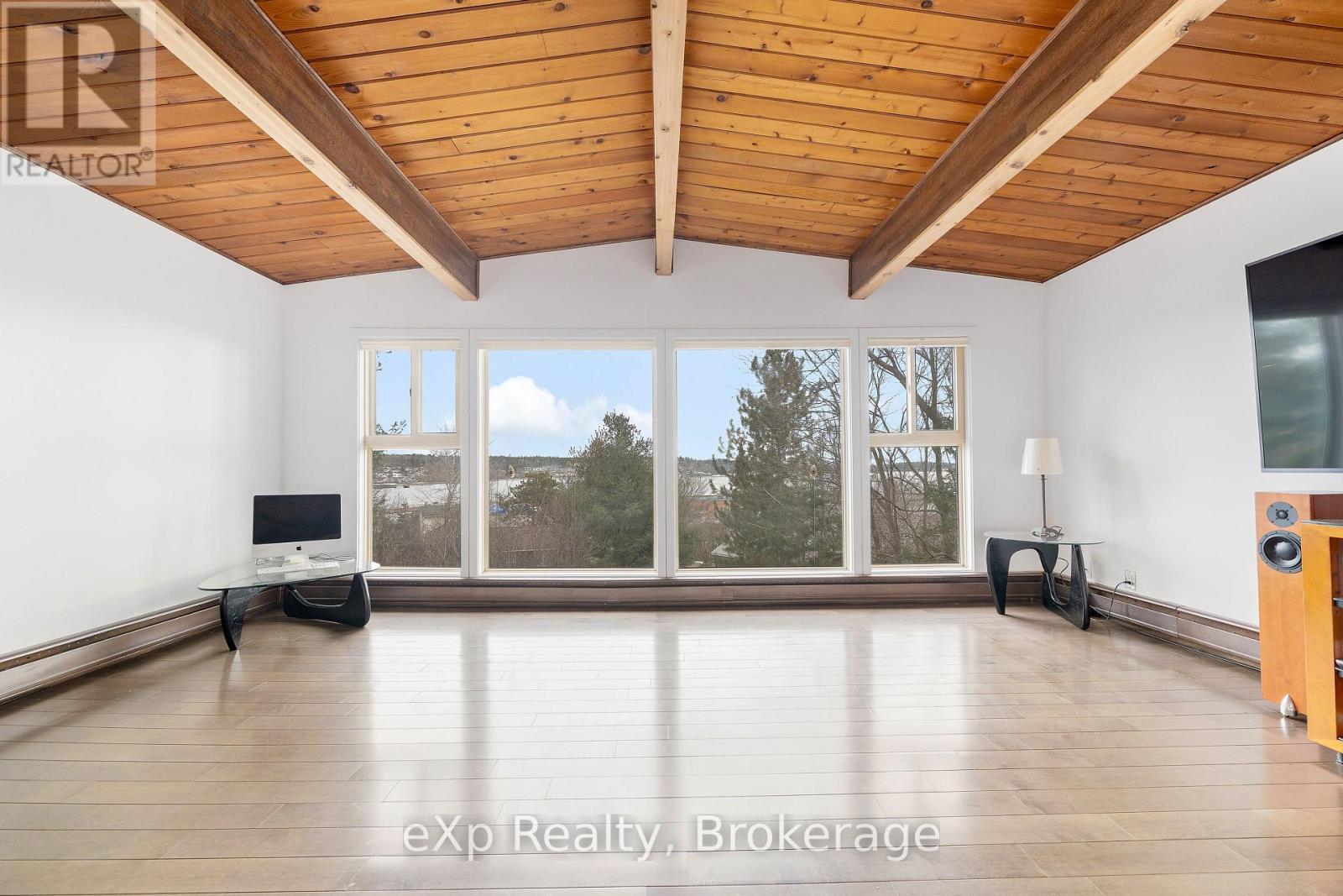 8 Sunset Avenue Property Photo 8