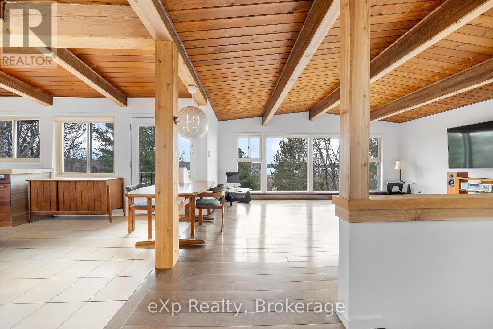 8 Sunset Avenue Property Photo 9