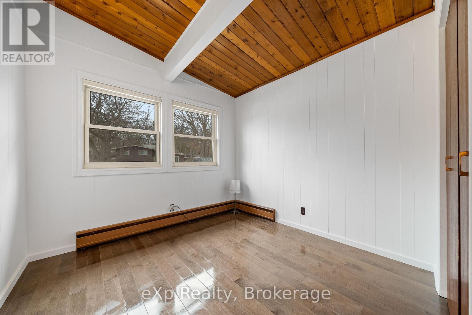 8 Sunset Avenue Property Photo 12