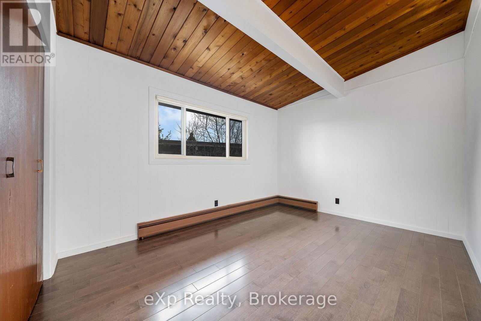 8 Sunset Avenue Property Photo 14