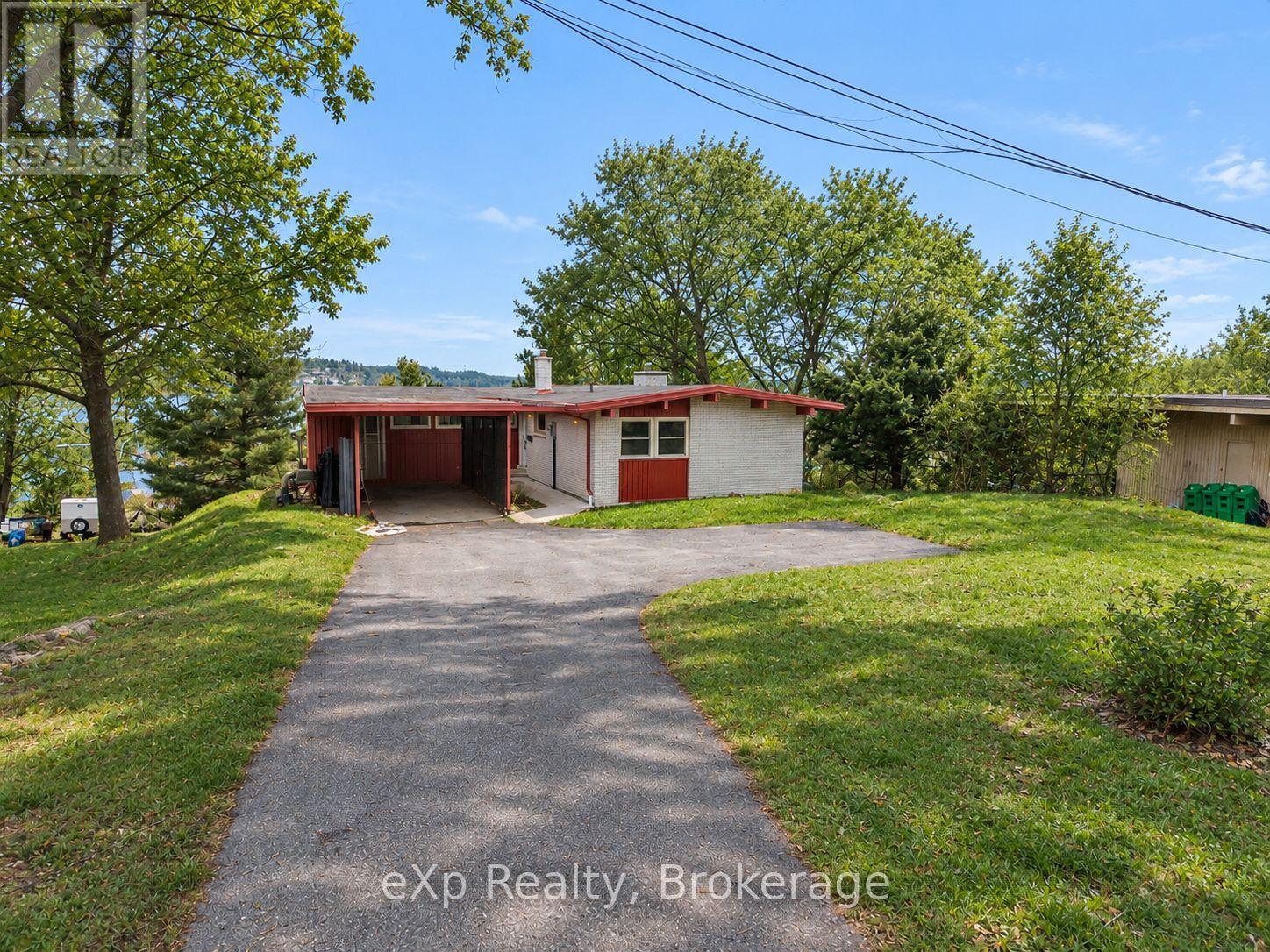 8 Sunset Avenue Property Photo 18