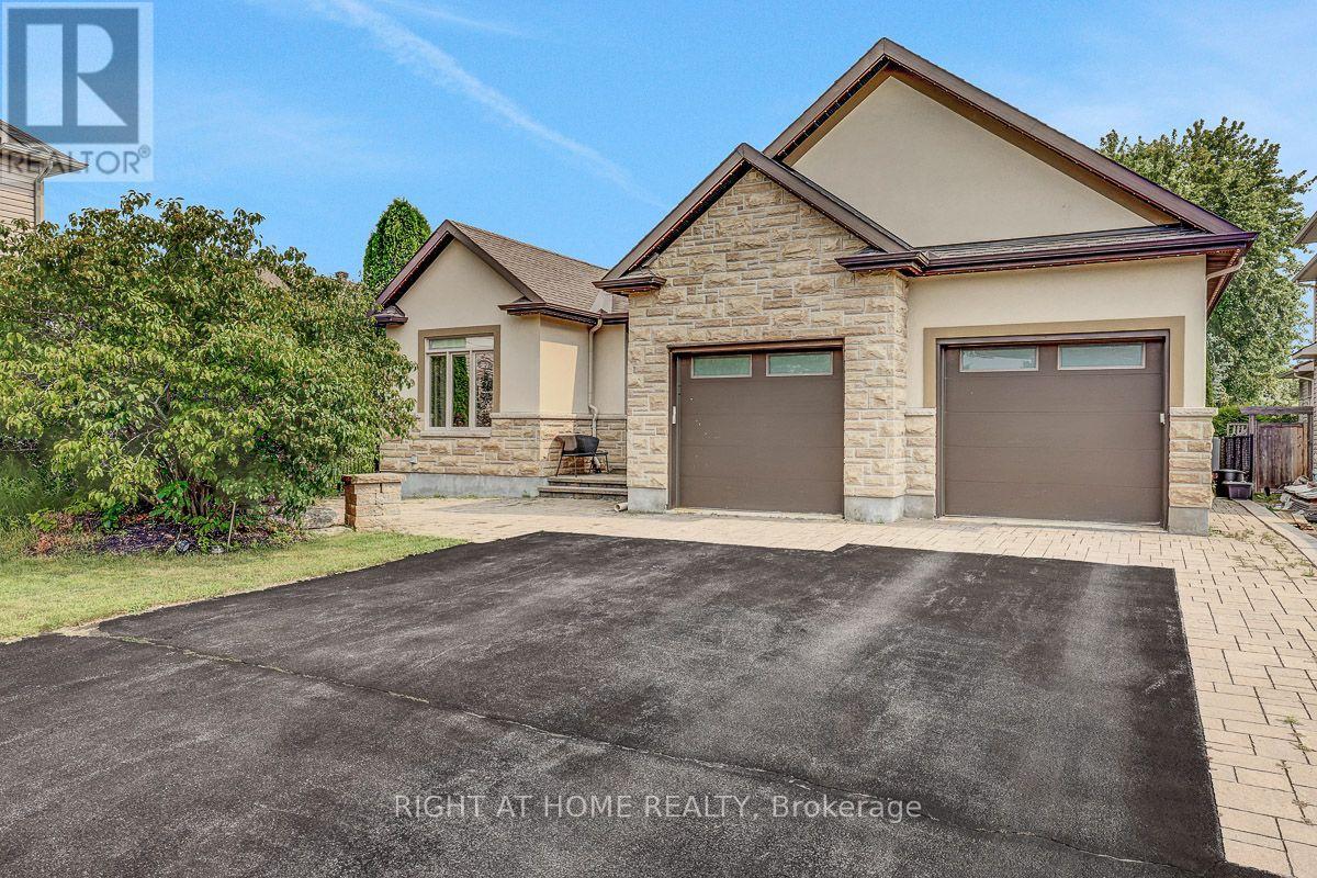 514 LANDSWOOD WAY