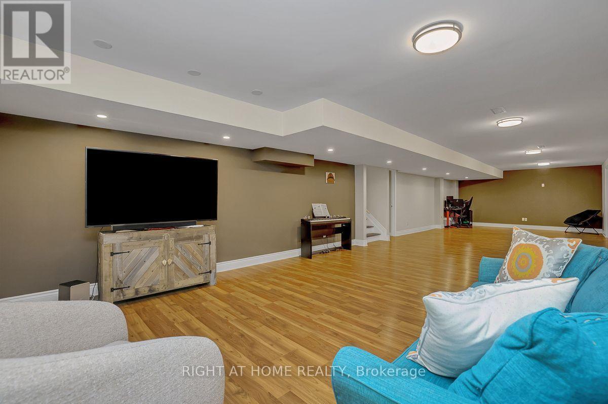 514 Landswood Way Property Photo 30