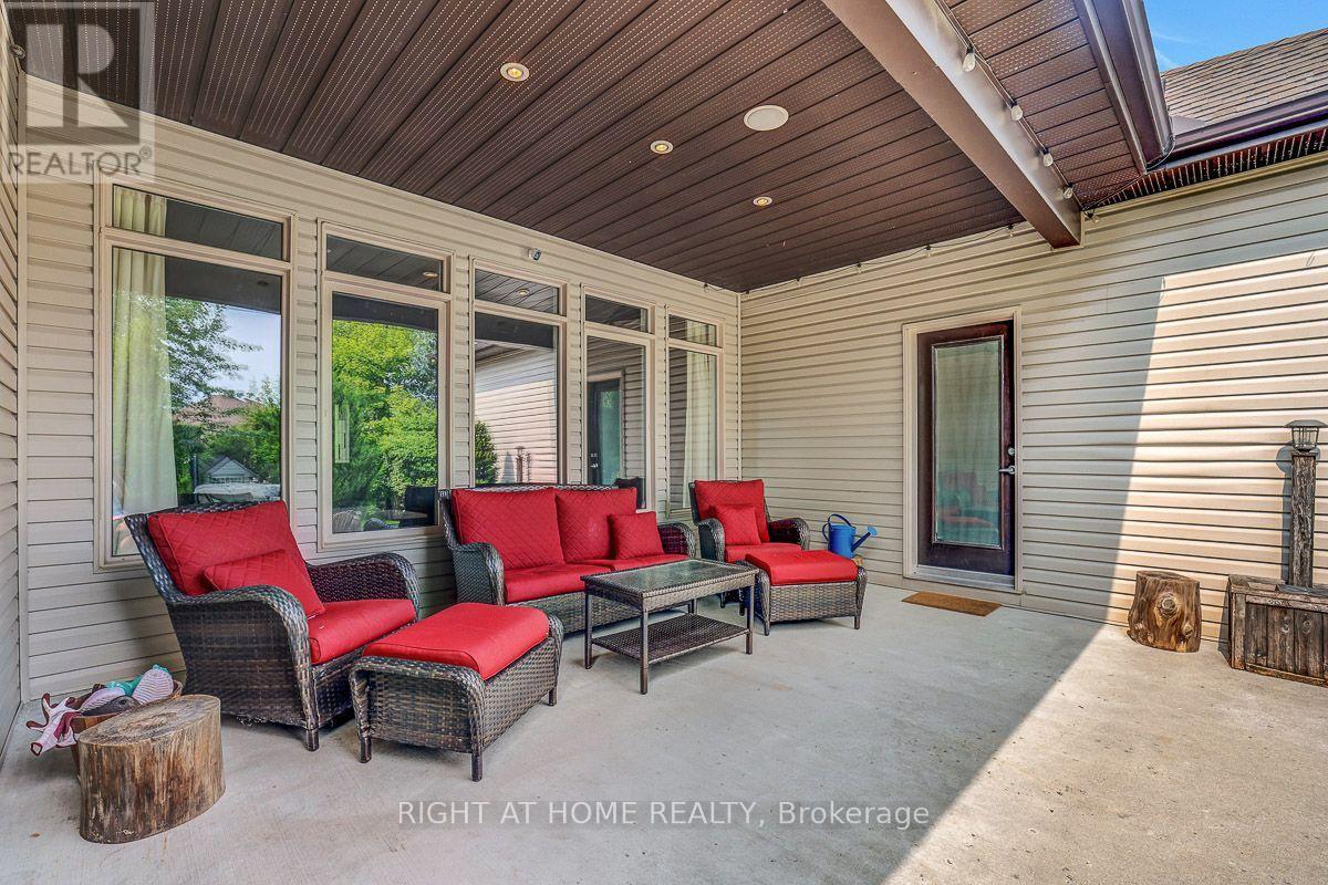 514 Landswood Way Property Photo 36