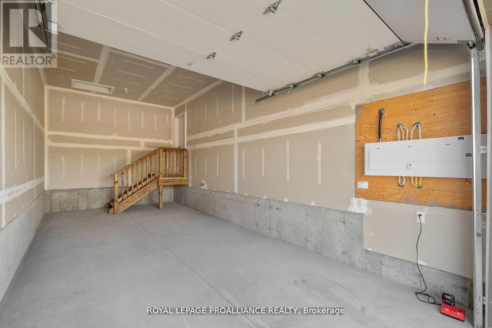 31 Clayton John Avenue Property Photo 17